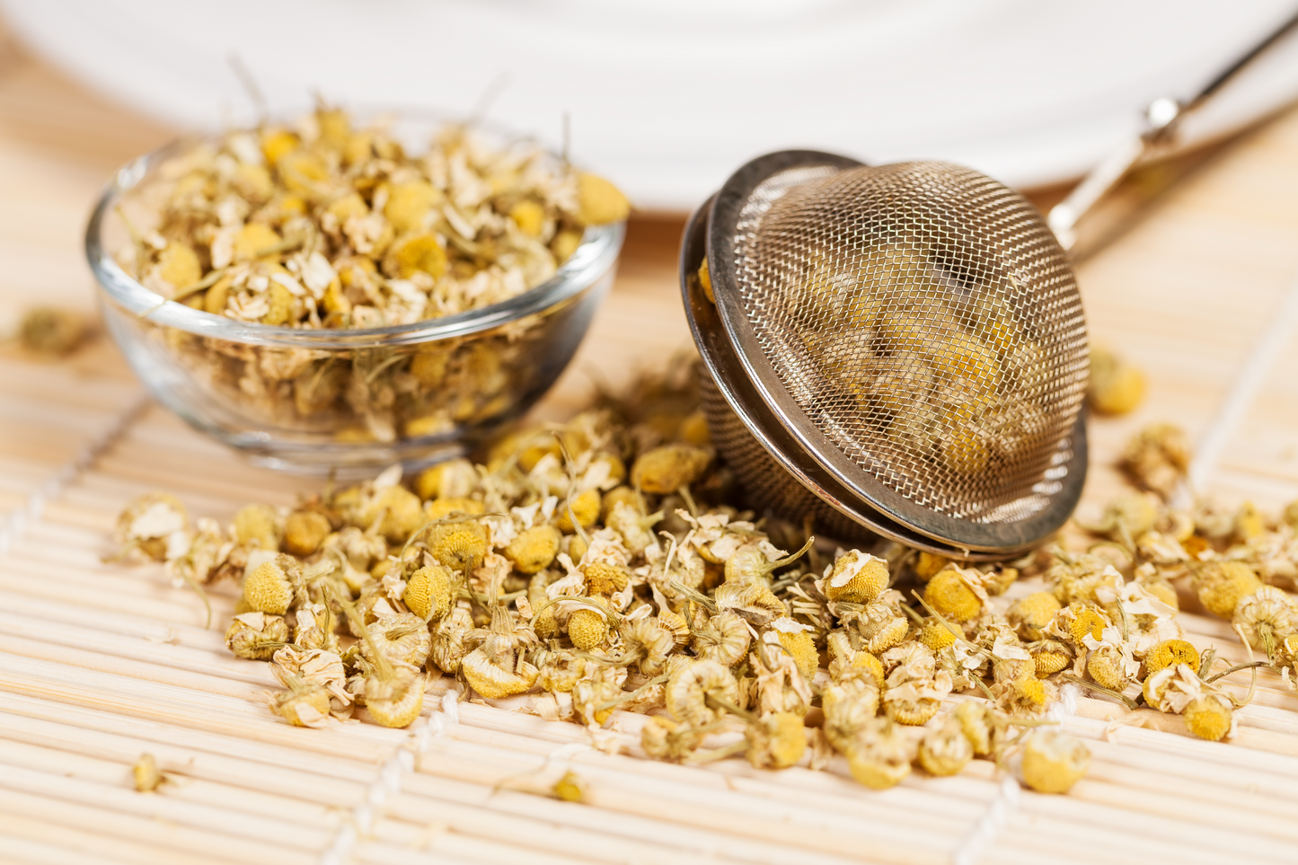 Chamomile Flower, Certified Organic, non-GMO 4 and 8 oz cut/sifted and powder